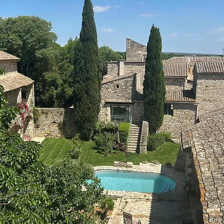 Semesterbostad De Brel *